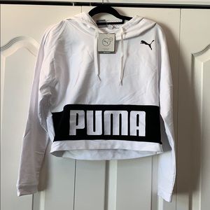 Logo cropped hooded sweatshirt